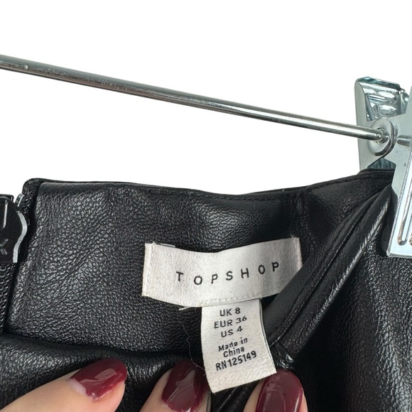 NWT TOPSHOP Faux Leather Mini Skirt Vegan Leather Split Party Holiday 4 Small - Picture 5 of 13